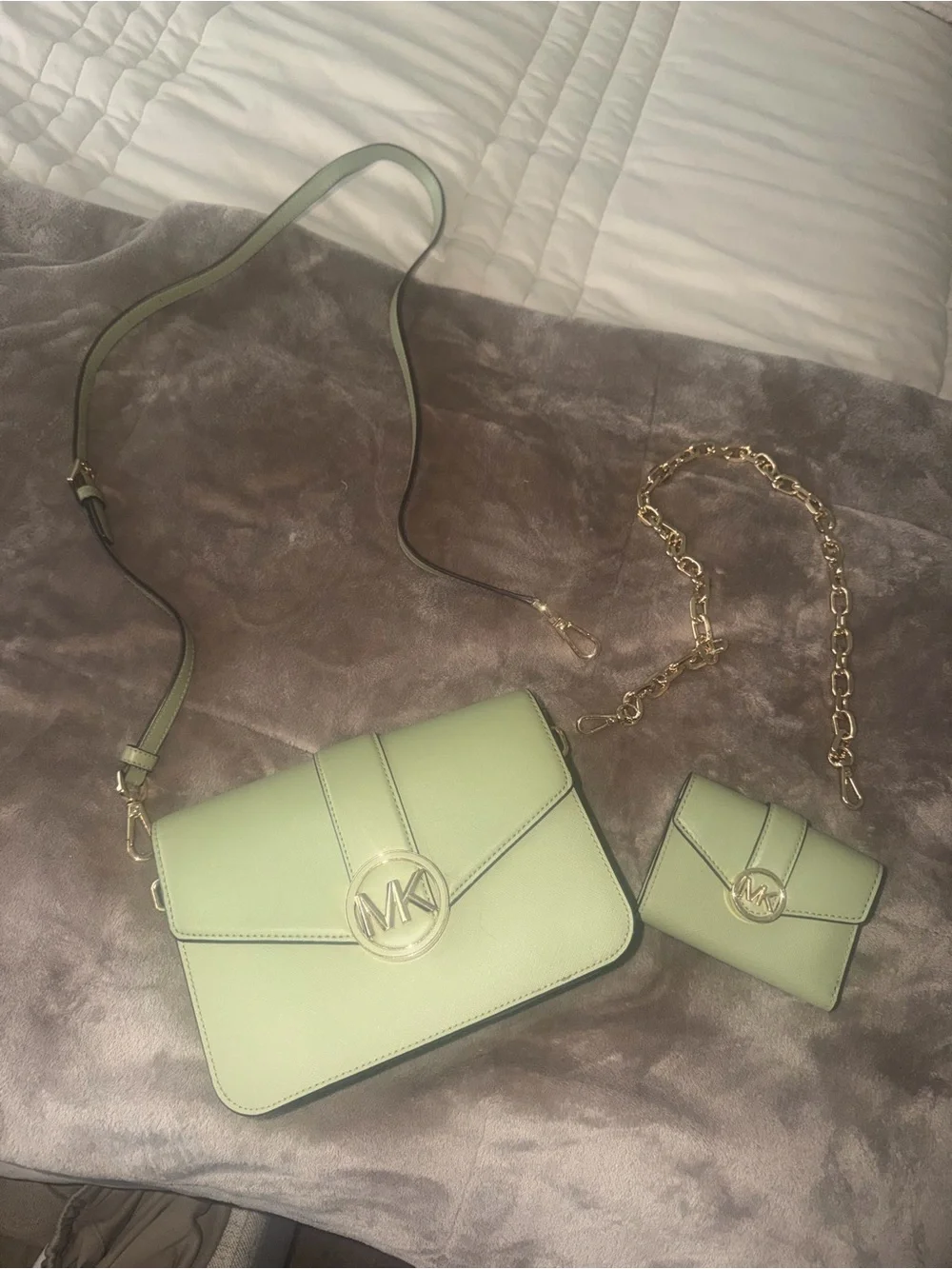 Michael Kors Sage Green Crossbody Bag with Matching Wallet 💚